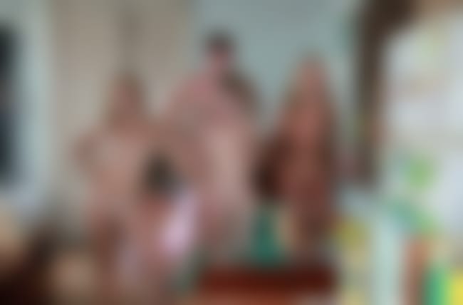 Family nudism photo - purenudism pictures  [Tour a Village Home]