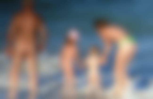 Family nudism photo - [Summer vacation naked]